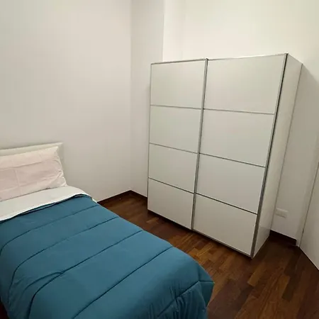 085 Luxury Apartment