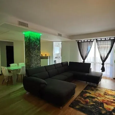 085 Luxury Apartment Montesilvano